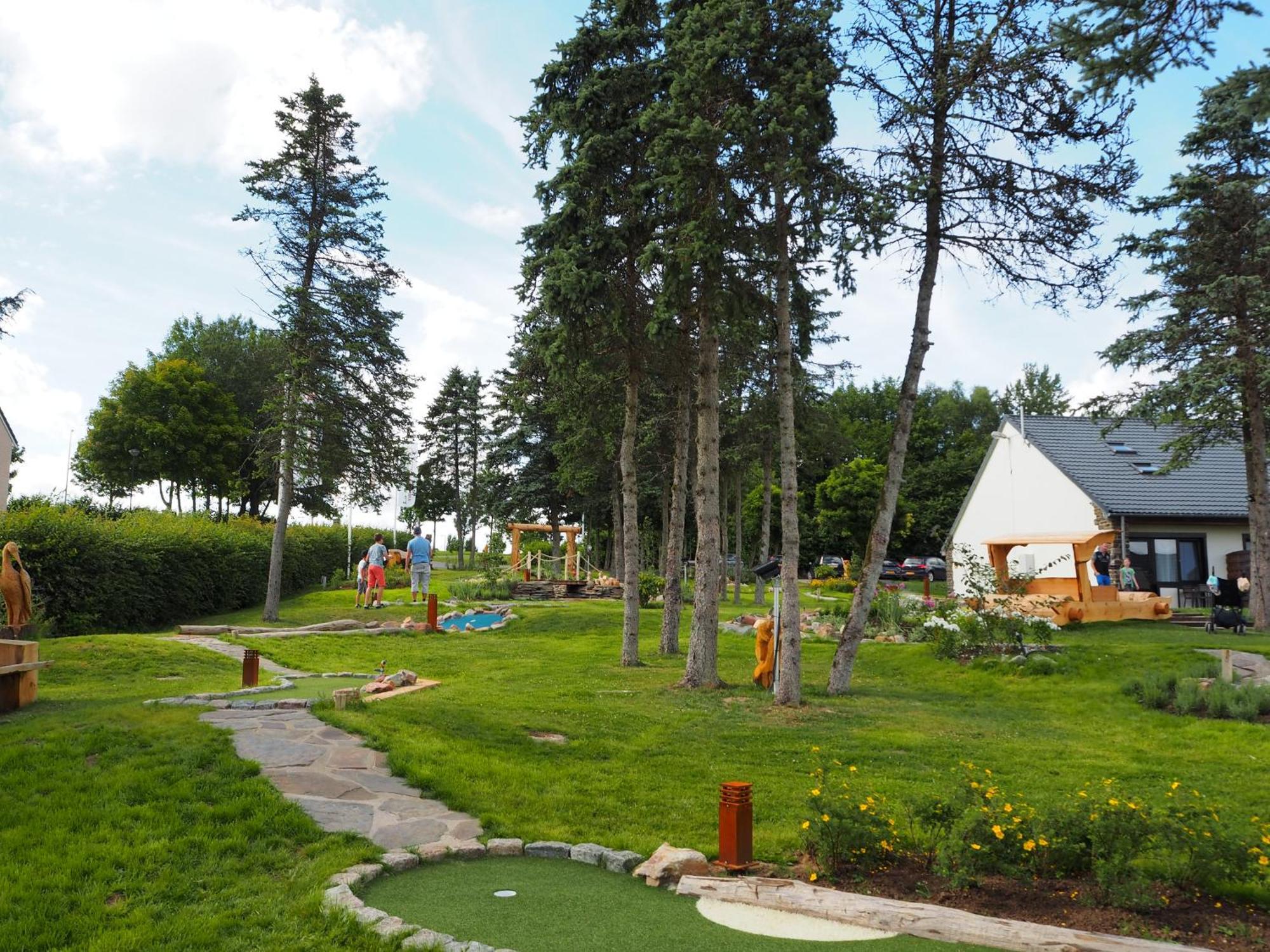 Holiday Park La Sapiniere Villa Hosingen Exterior photo